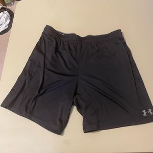 Black Under Armour fitted shorts with drawstrings, logo and NO POCKETS
